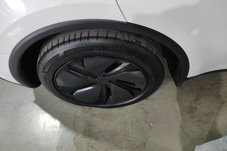 特斯拉 Model Y 2025款 长续航全轮驱动版车身外观6008