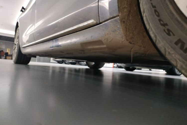 鸿蒙智行 享界S9 2025款 增程 Ultra局部细节9001