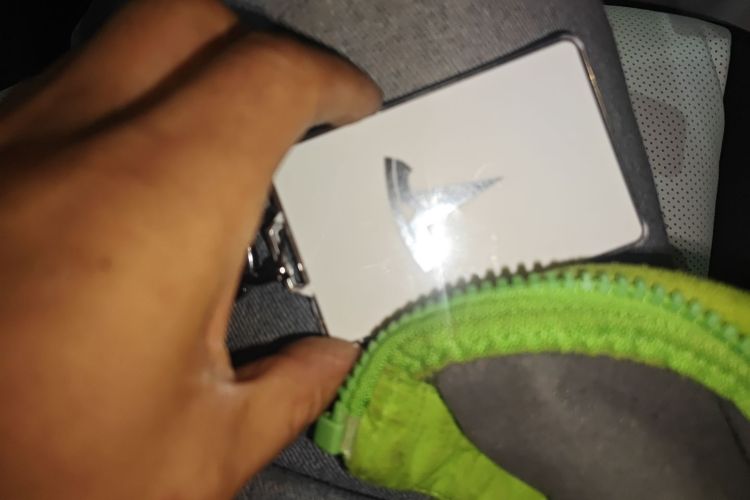 特斯拉 Model Y 2021款 长续航全轮驱动版中控内饰7001