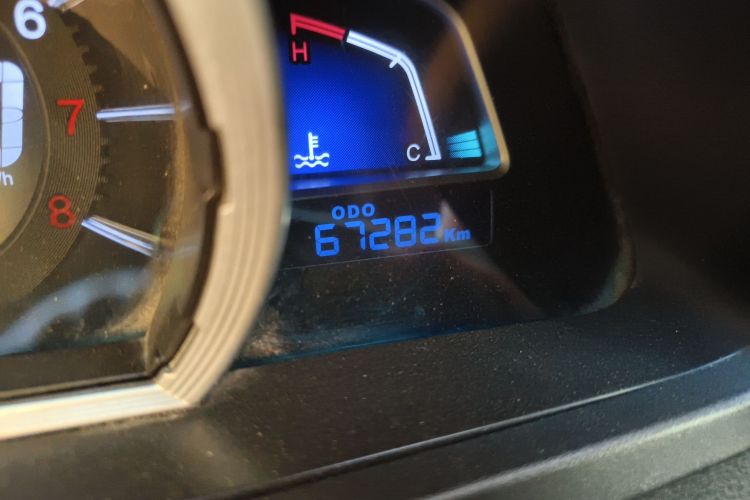 纳智捷 优6 SUV 2015款 1.8T 新创升级型中控内饰15