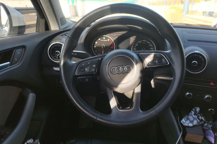 奥迪A3 2020款 Sportback 35 TFSI 进取型 国VI中控内饰13