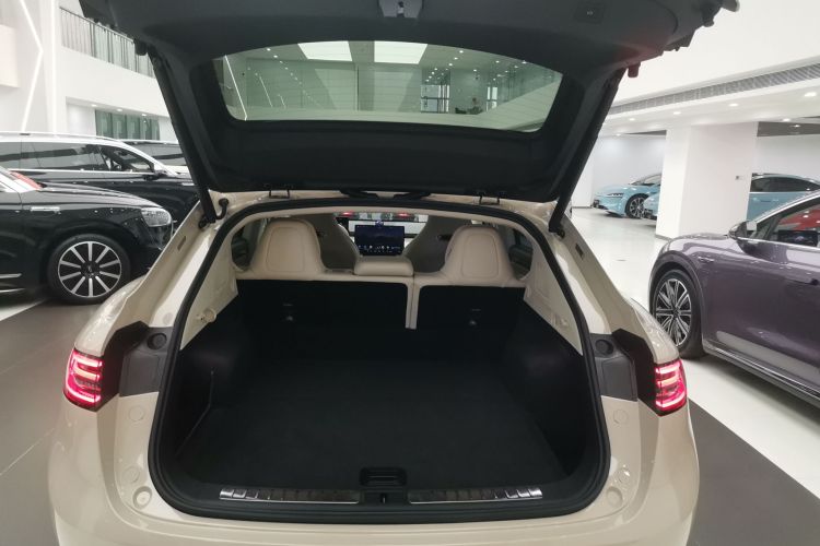 鸿蒙智行 智界R7 2024款 纯电 802km Max机舱底盘23