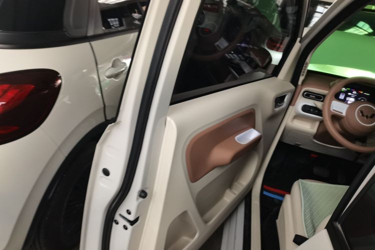 五菱汽车 宏光MINIEV 2024款 第三代 215km 青春版中控内饰47