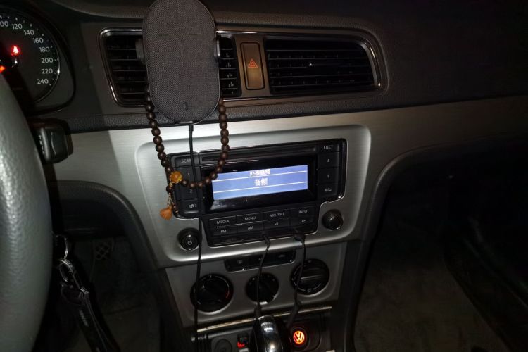 大众 朗逸 2013款 改款经典 1.6L 自动舒适版中控内饰16