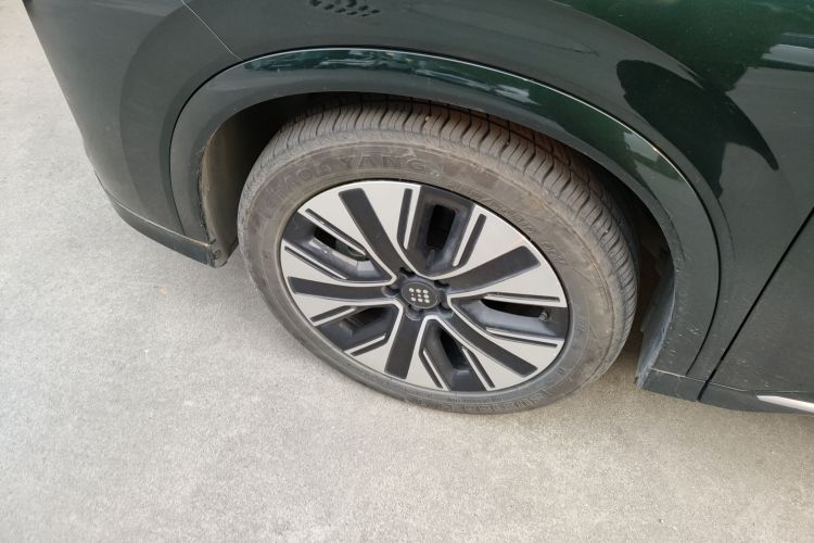 蓝电E5 PLUS 2026款 165km 长续航先享版Ultra 7座车身外观6007