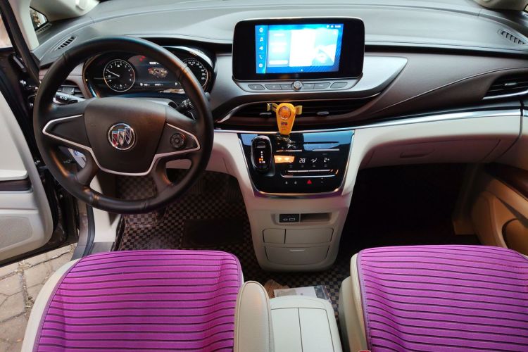 别克GL8 2023款 陆上公务舱 舒适型中控内饰12