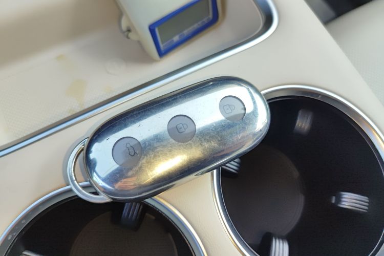 理想汽车 理想L9 2022款 Max中控内饰11