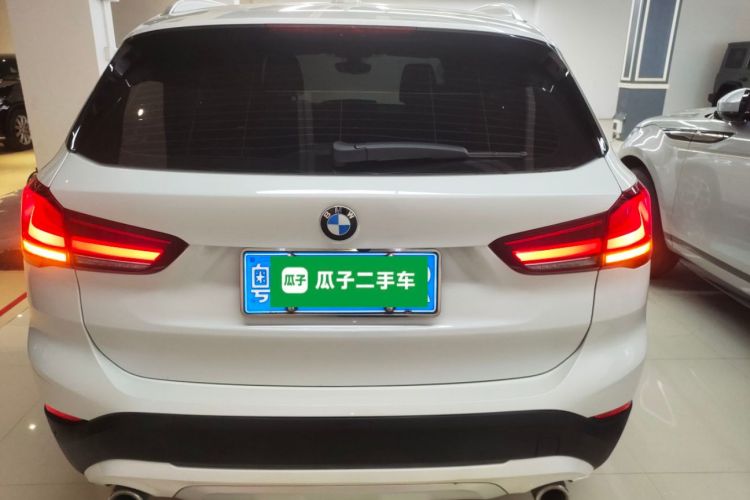 宝马X1 2021款 sDrive20Li 尊享型车身外观6004