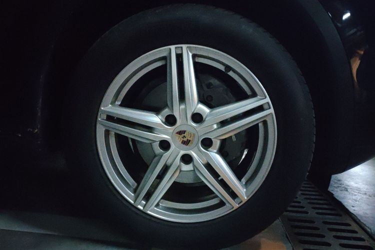 保时捷 2014款 Cayenne Platinum Edition 3.0T车身外观6007