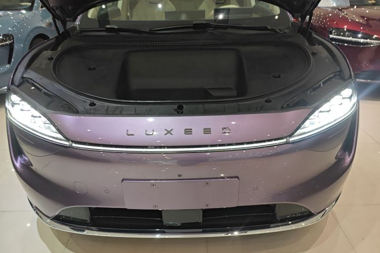 鸿蒙智行 智界R7 2024款 纯电 736km UItra机舱底盘24