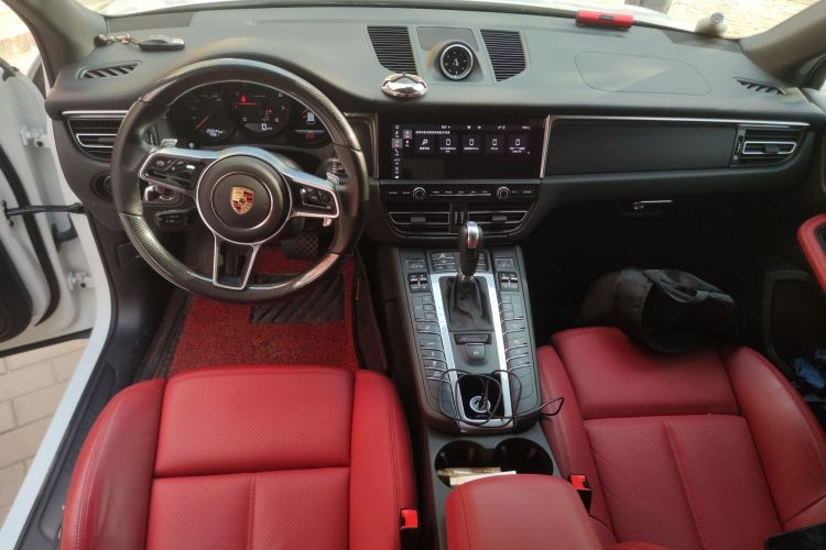 保时捷 2021款 Macan 2.0T中控内饰7002