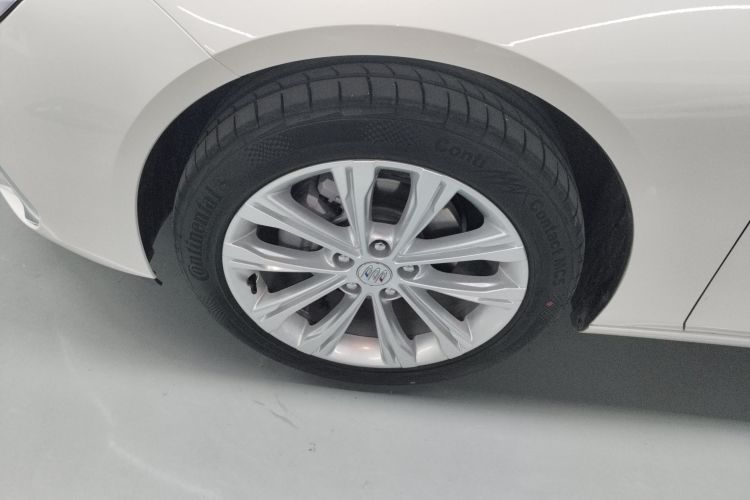 别克 君威 2024款 28T 纵享版车身外观6007