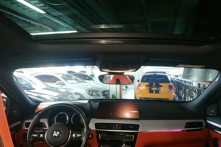 宝马X2 2020款 sDrive25i 尊享型M运动套装中控内饰22