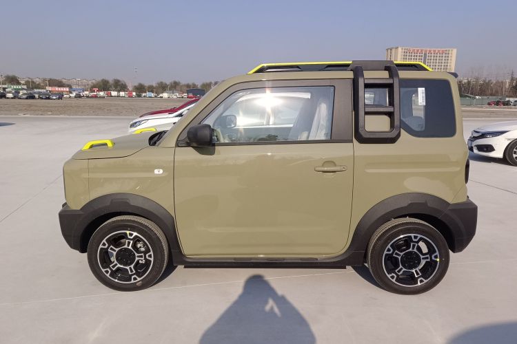 吉利银河 2025款 210km 熊猫骑士车身外观4