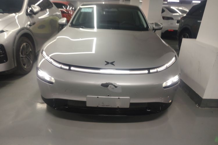 小鹏P7 2022款 625E车身外观6001