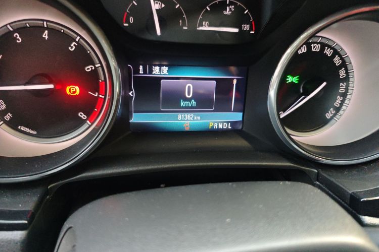 别克 威朗 2017款 三厢 20T 双离合精英型中控内饰15