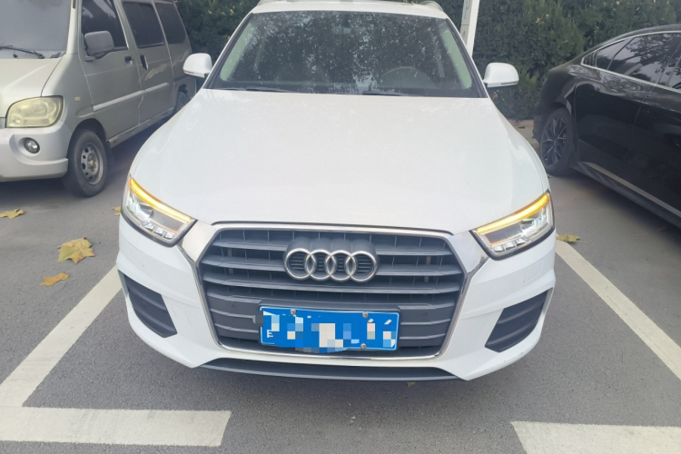 奥迪Q3 2018款 30周年年型 35 TFSI 时尚型车身外观2