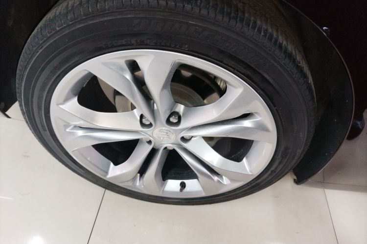 别克 君越 2022款 Avenir艾维亚 先享型车身外观6005