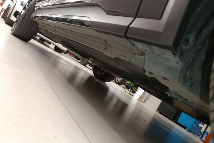 领克01 2021款 2.0TD 四驱暗夜版局部细节9001