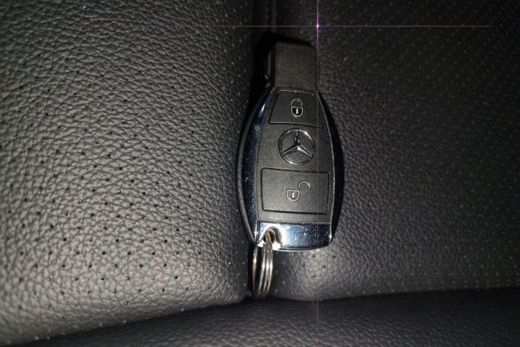 奔驰GLA 2018款 GLA 200 时尚型中控内饰7001