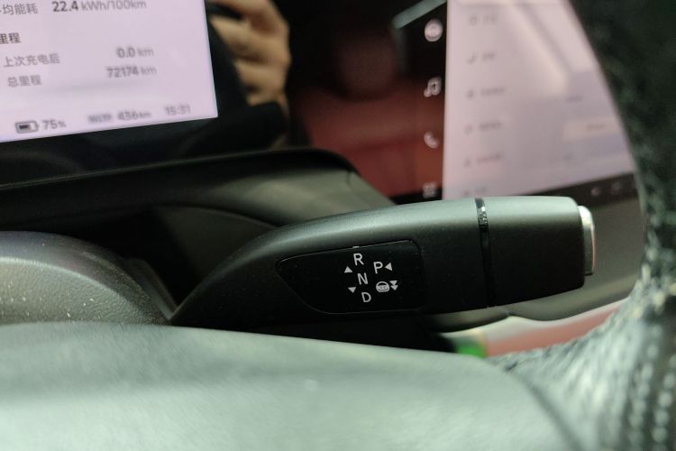 小鹏P7 2022款 670N+中控内饰18