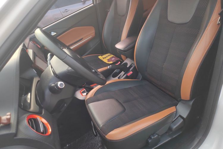 奇瑞 瑞虎3X 2017款 1.5L 自动时尚版中控内饰19