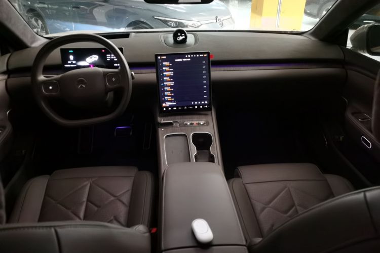 蔚来ET7 2024款 75kWh 行政版中控内饰7002