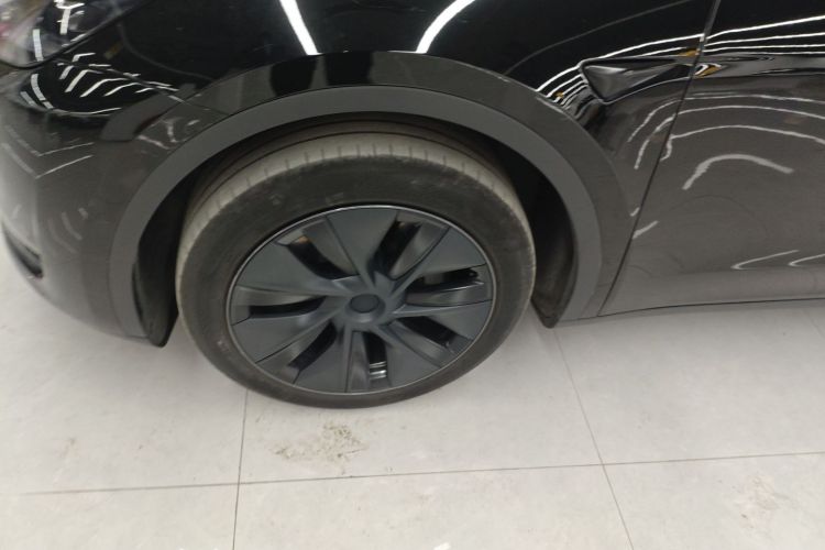 特斯拉 Model Y 2023款 后轮驱动版车身外观6007