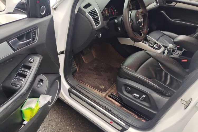 奥迪Q5(进口) 2013款 45 TFSI quattro 运动型中控内饰7003