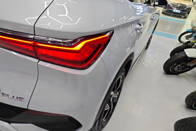 比亚迪 元PLUS 2023款 冠军版 430KM 超越型车身外观6006