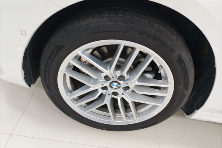 宝马5系 2024款 525Li 豪华套装车身外观6005