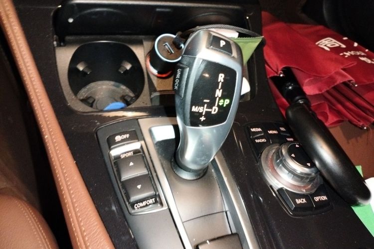 宝马5系 2014款 520Li 典雅型局部细节18