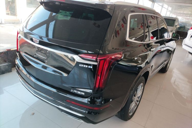 凯迪拉克XT6 2022款 2.0T 七座四驱豪华型车身外观7