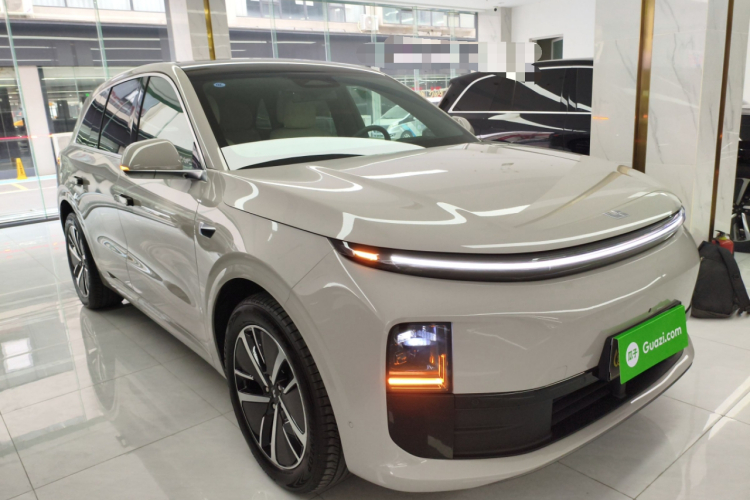 理想汽车 理想L6 2024款 Pro车身外观3