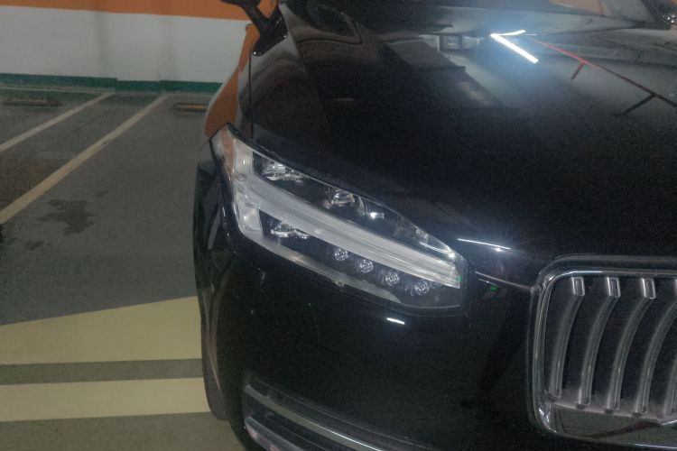 沃尔沃XC90 2020款 T6 智逸豪华版 7座车身外观6006