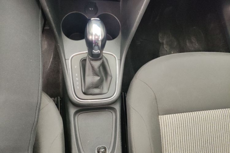 大众 Polo 2016款 1.4L 自动风尚型中控内饰18