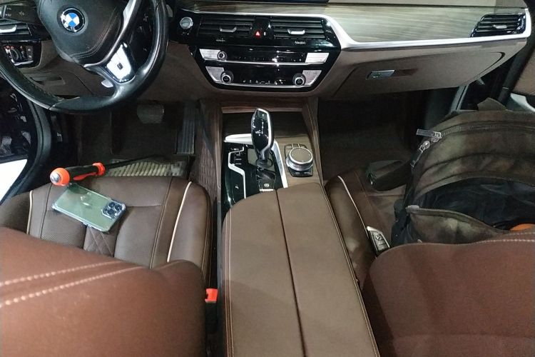 宝马5系 2021款 改款 530Li 领先型 豪华套装局部细节18