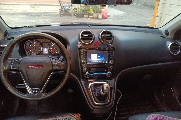 哈弗H6 2015款 升级版 1.5T 手动两驱精英型中控内饰12