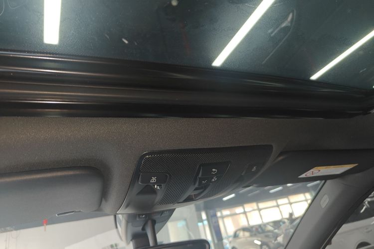 奔驰B级 2019款 B 200 动感型中控内饰22