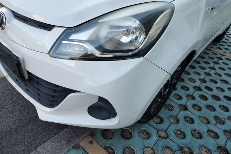 长安 奔奔 2015款 1.4L IMT豪华型 国V局部细节36