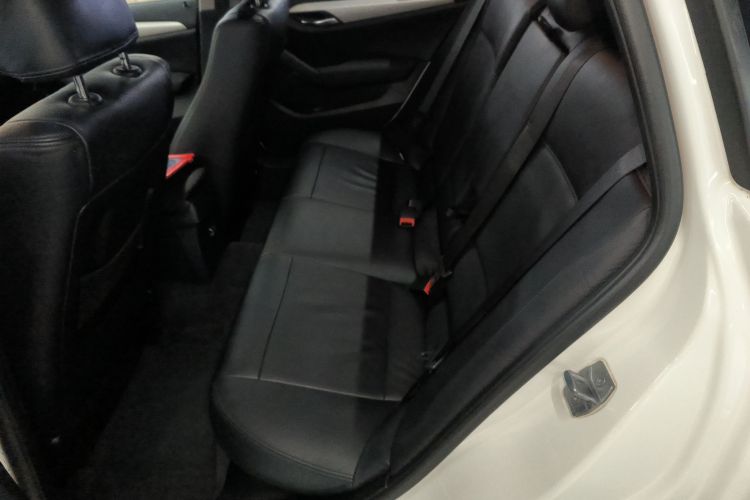 宝马X1 2014款 sDrive18i 时尚型中控内饰21