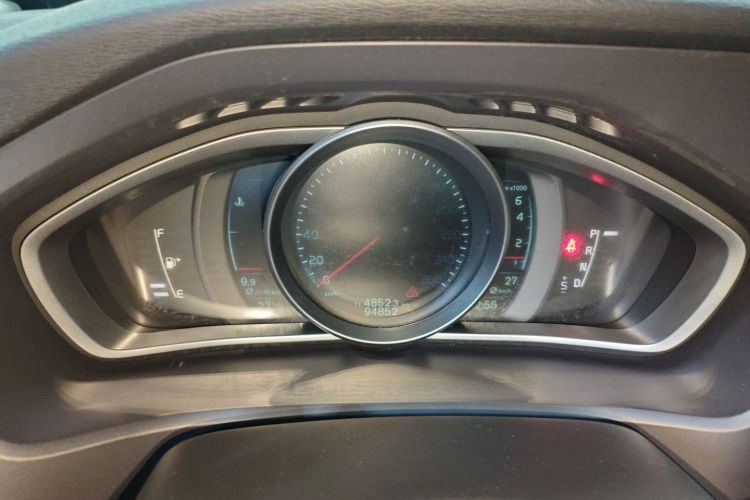 沃尔沃V40 2015款 1.6T 智雅版中控内饰14