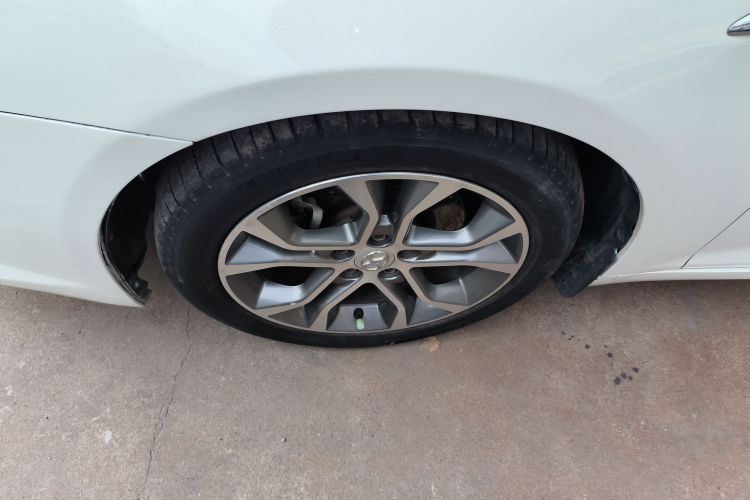 北京汽车 绅宝D70 2018款 性能版 1.8T 舒适版车身外观6007