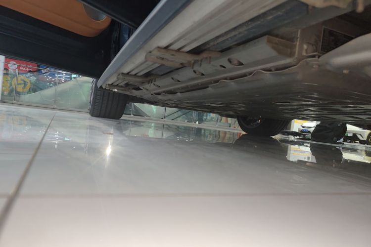 鸿蒙智行 问界M9 2024款 增程 Max版 52kWh 6座版局部细节9002