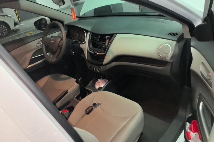 雪佛兰 2015款 赛欧3 1.5L 手动理想天窗版局部细节9005