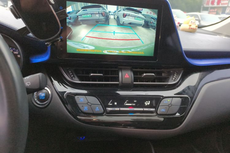 丰田C-HR 2021款 2.0L 豪华版中控内饰16