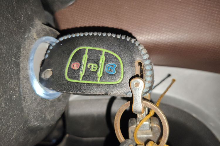 北汽幻速H3 2017款 1.5L 手动舒适天窗版中控内饰11