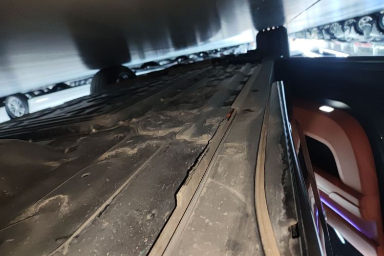 理想汽车 理想L9 2022款 Max局部细节9002