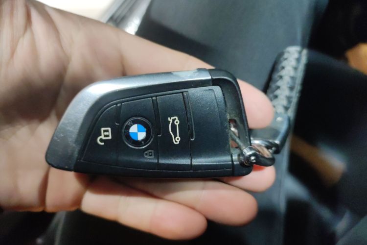 宝马X1 2019款 sDrive18Li 时尚型中控内饰11