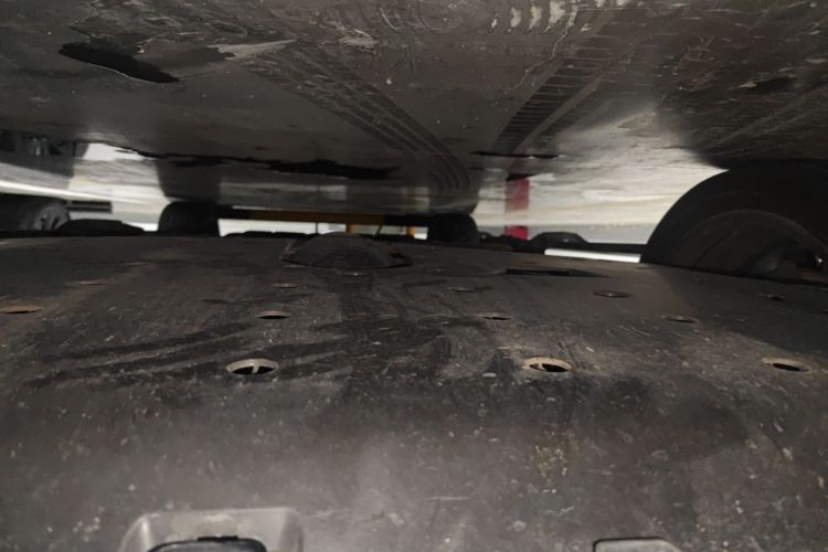 理想汽车 理想L8 2023款 Pro局部细节9008